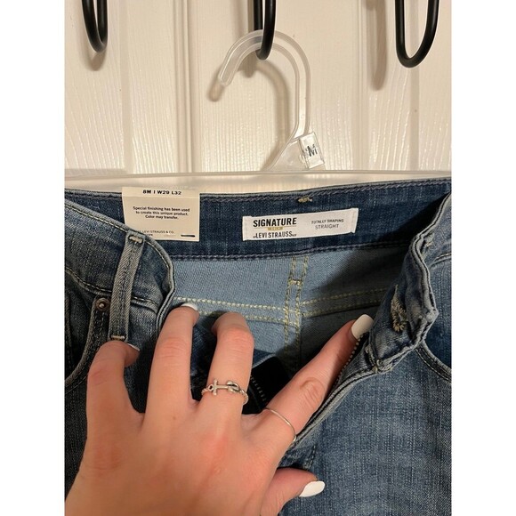 Levi’s Totally Shaping Stretch Jeans - Picture 3 of 5